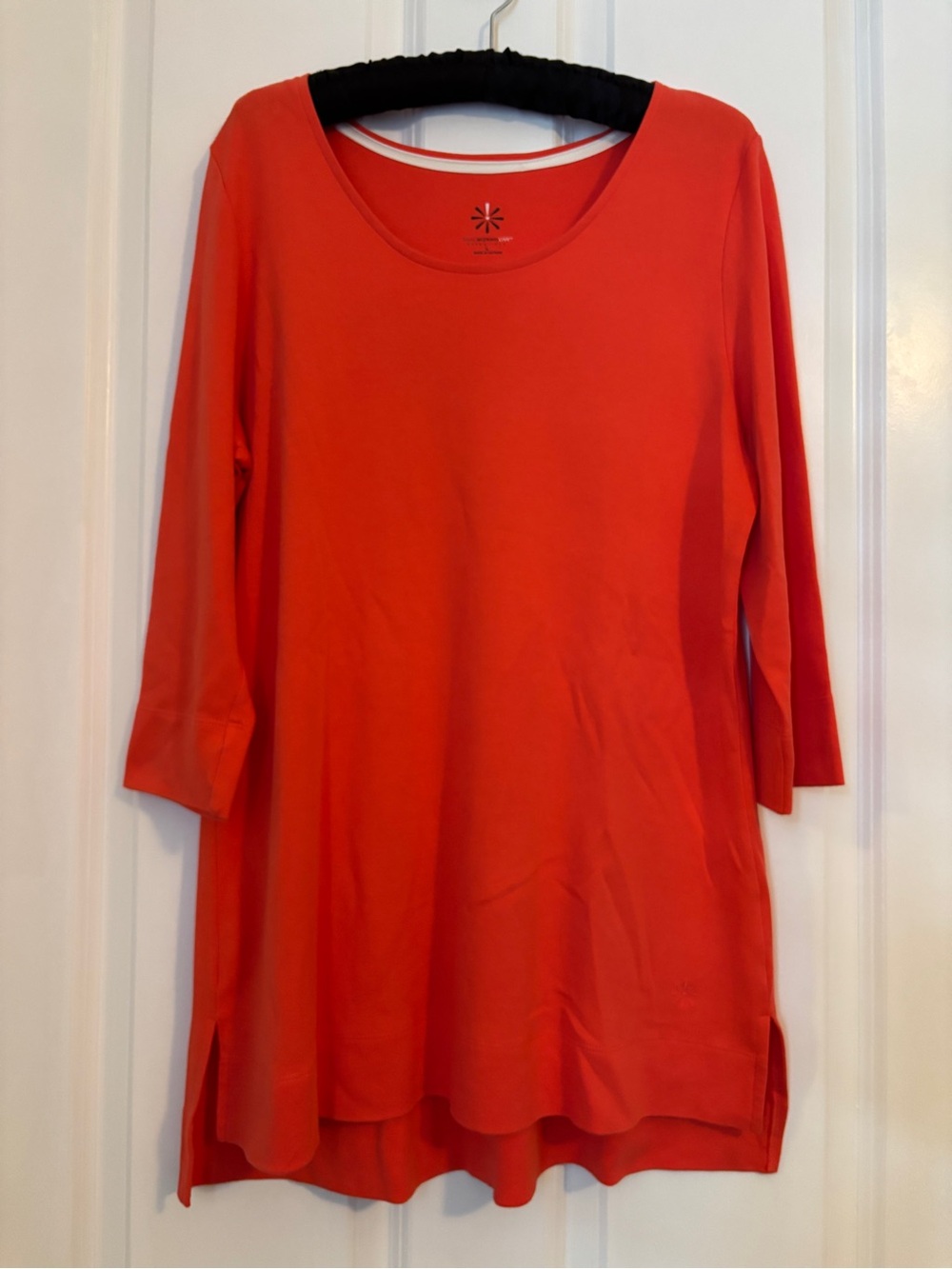 Isaac Mizrahi - Coral Scoop Neck, 3/4 Sleeved Cotton Tunic.  Size L
